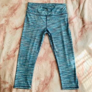 Blue striped cropped athletic leggings